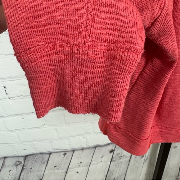 Free People We The Free Don't Forget Me Oversized Pullover Coral Top Size Medium - Picture 6 of 7